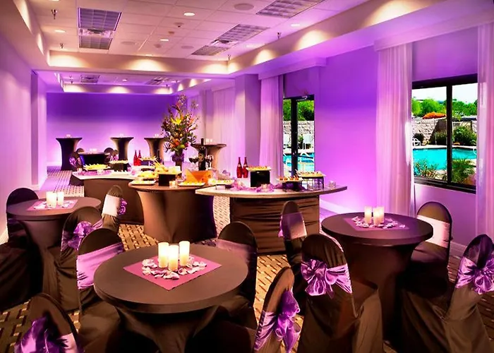Radisson Airport 4*